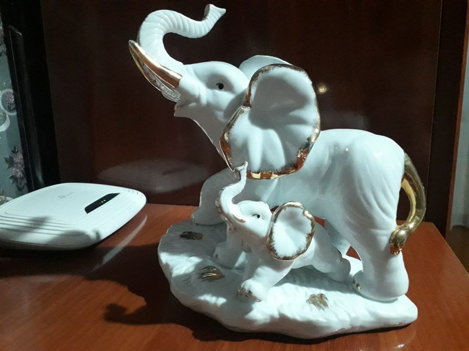 Статуэтка Слониха со слоником