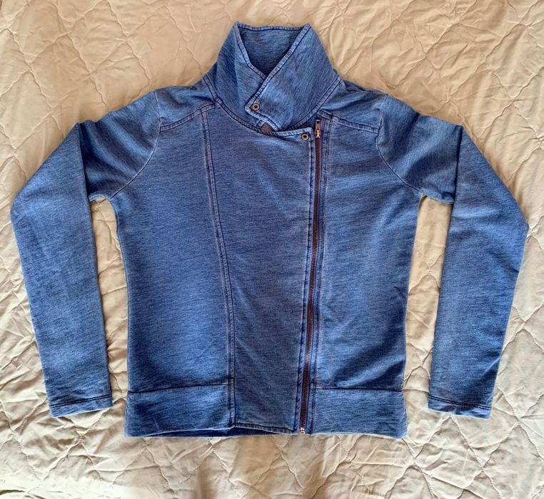 Тънко яке Reserved