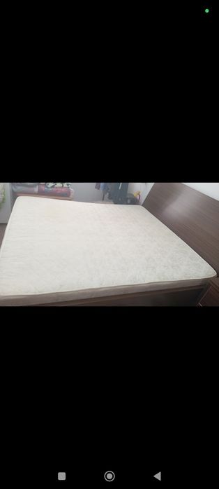 Продам двухспальную кровать
