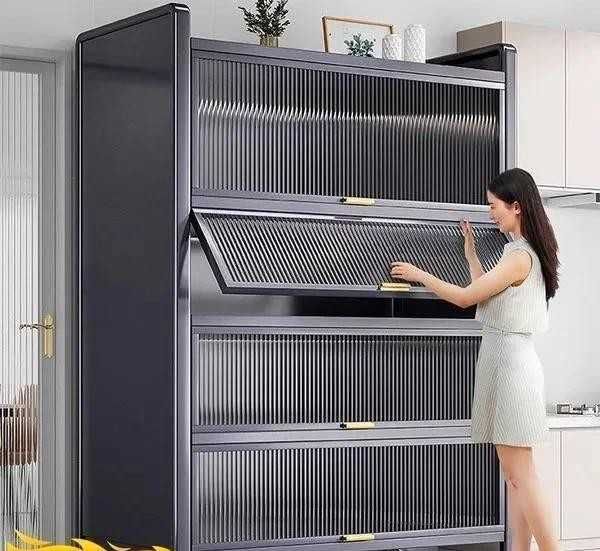 Буфет с витражами, Минималистичный шкаф, qulay javon oshxonada tartib