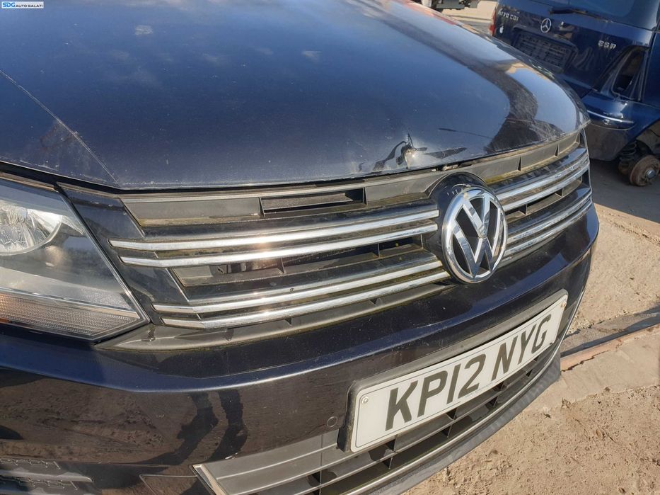Grila Sigla cu Emblema de pe Bara Spoiler Fata cu Defect Volkswagen Tiguan FL Facelift 2011 - 2015 [K3817]