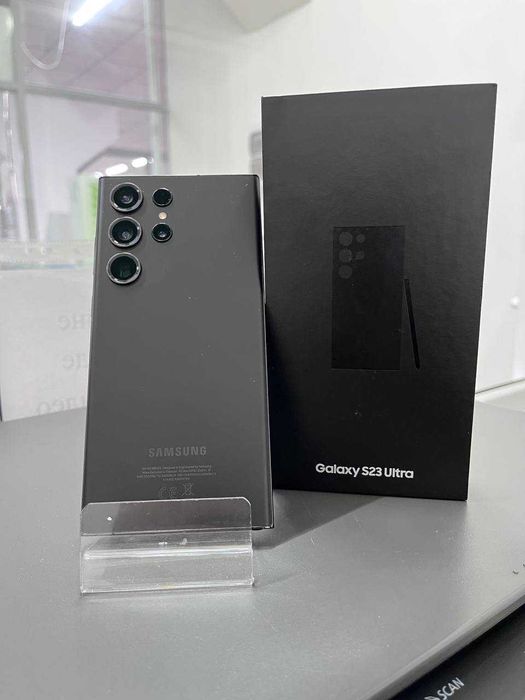Телефон Samsung Galaxy S23 Ultra 256 gb