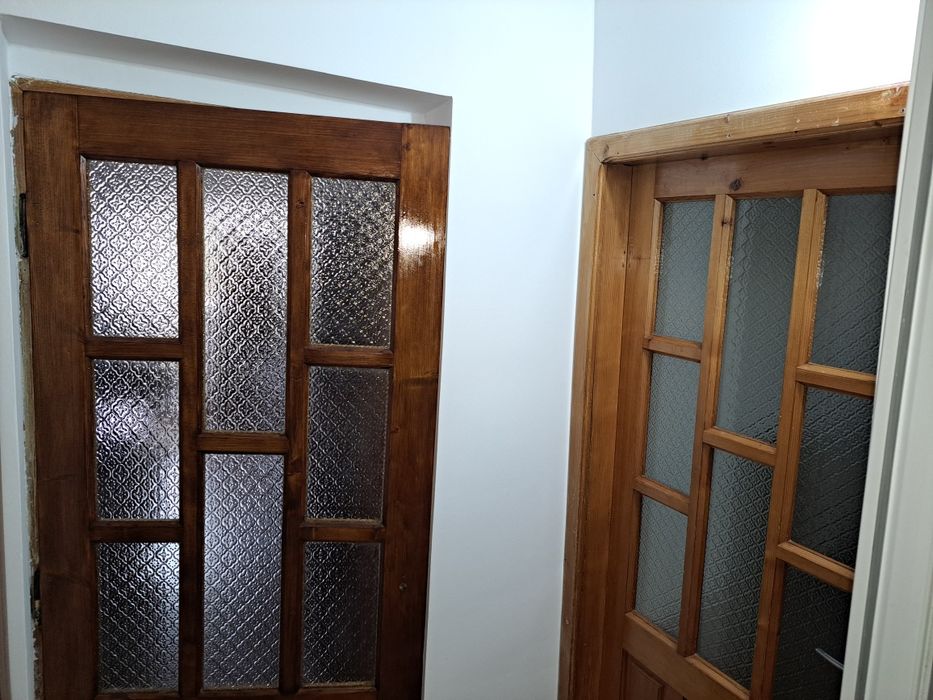 Uși de interior din lemn masiv
