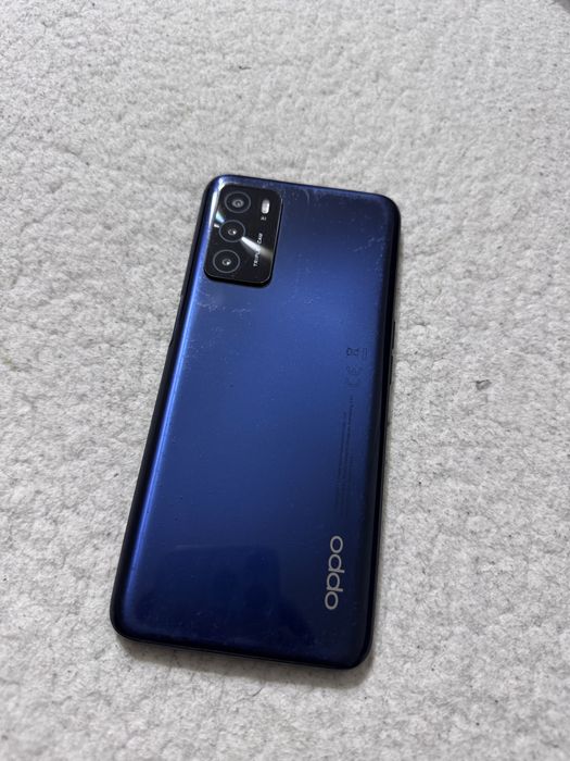 Oppo A16.