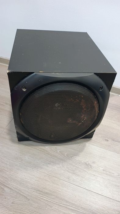 Subwoofer Logitech Z5500 funcțional
