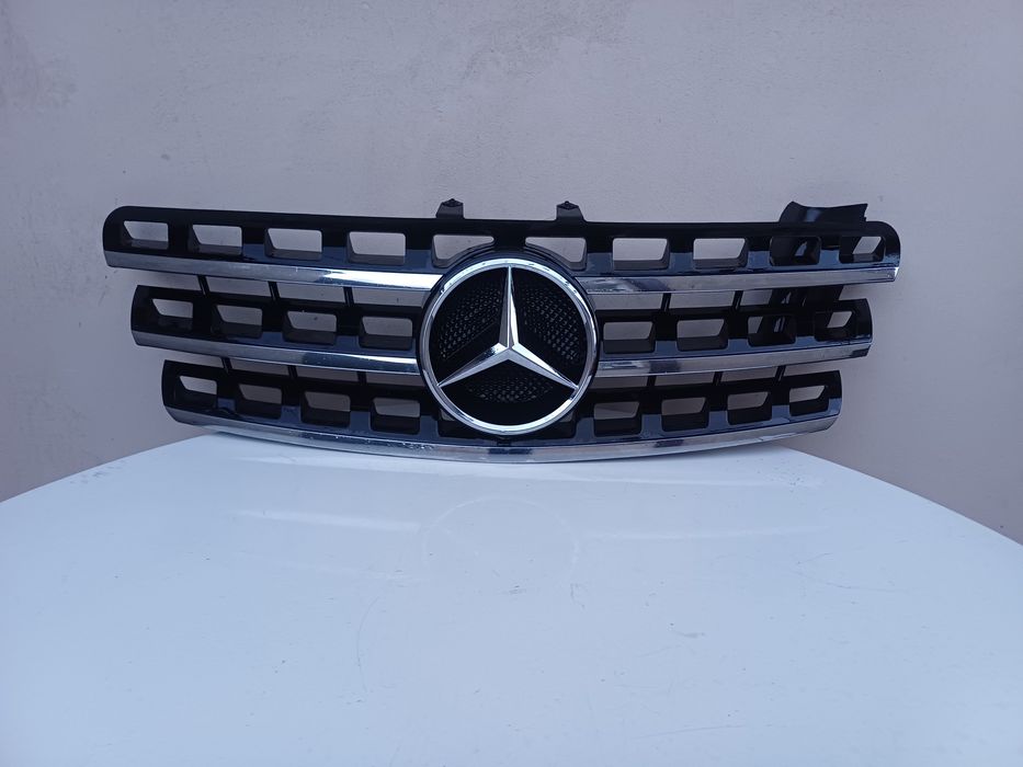 Предна решетка за Mercedes ML W164