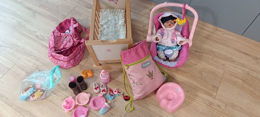 Baby Born оригинална кукла с много аксесоари