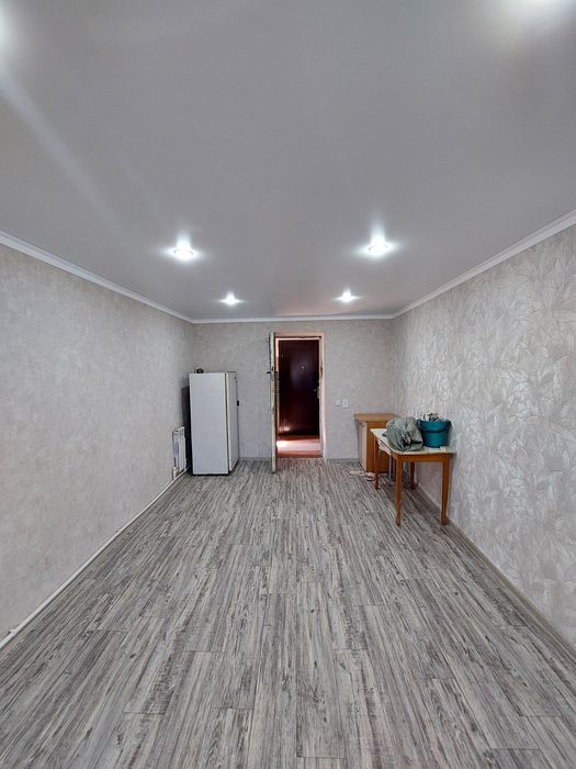 Срочная продажа комната 20 кв . с балконом. Северный..