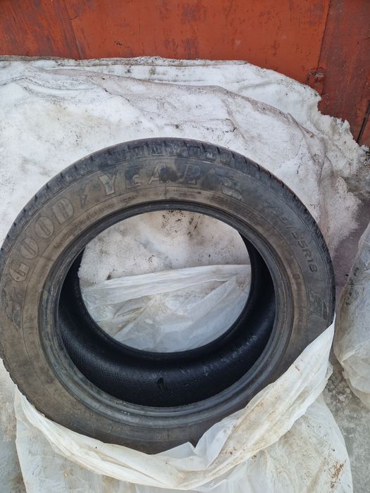 Продам резина летняя 255/55/18