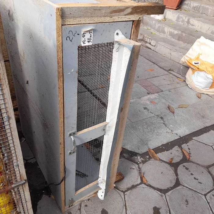 Продам клетки для Пнерепелок