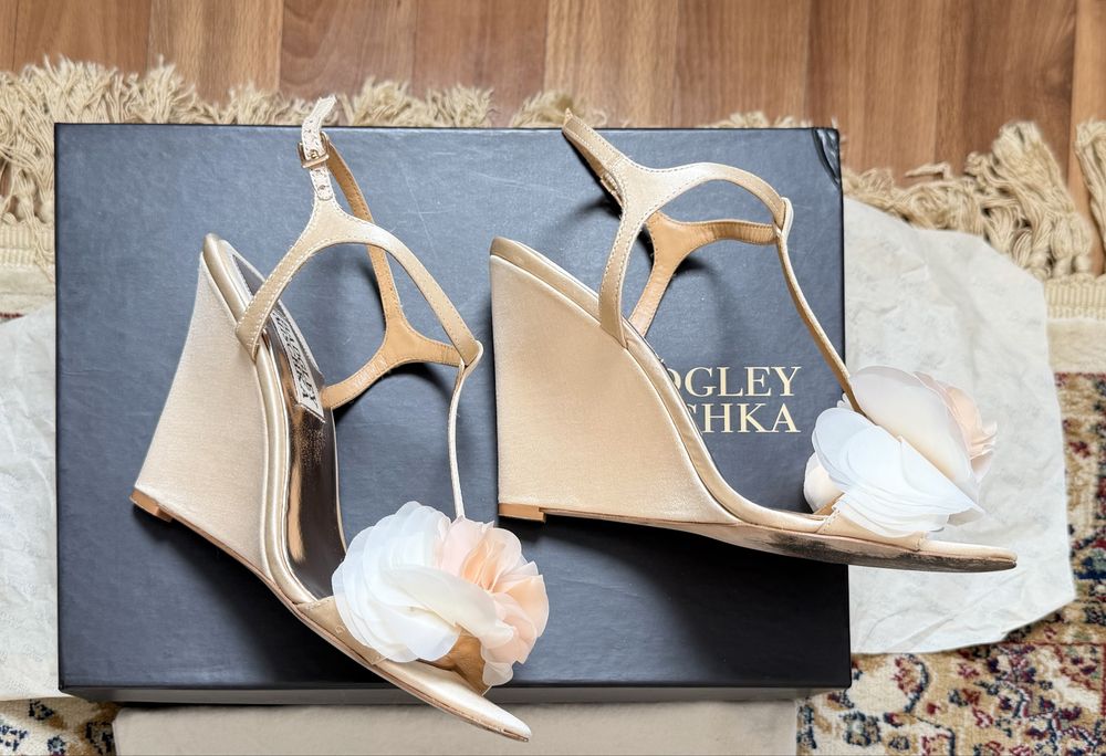 Обувь для особых случай (Kate Spade, Badgley Mischka)