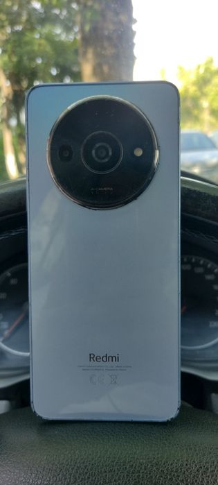 Vând Redmi A 03 .
