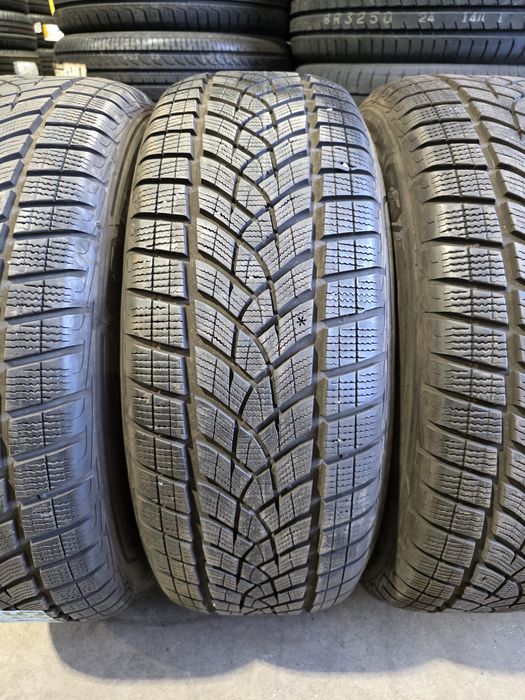 235/55/19 GOODYEAR 4бр