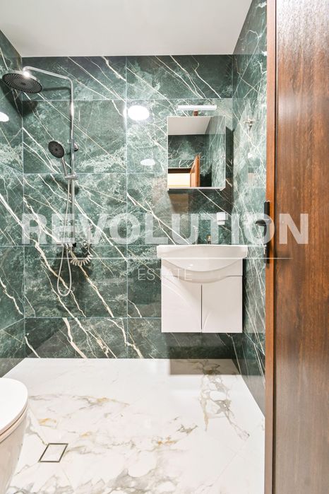 Двустаен апартамент в ж.к. Дружба 2.