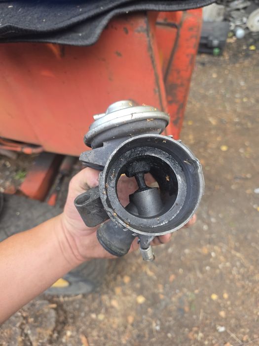 EGR клапан за Mercedes 270 CDI
