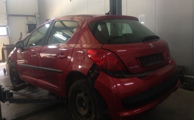 Dezmembram Peugeot 207,1.4 hdi,an fabricatie 2008