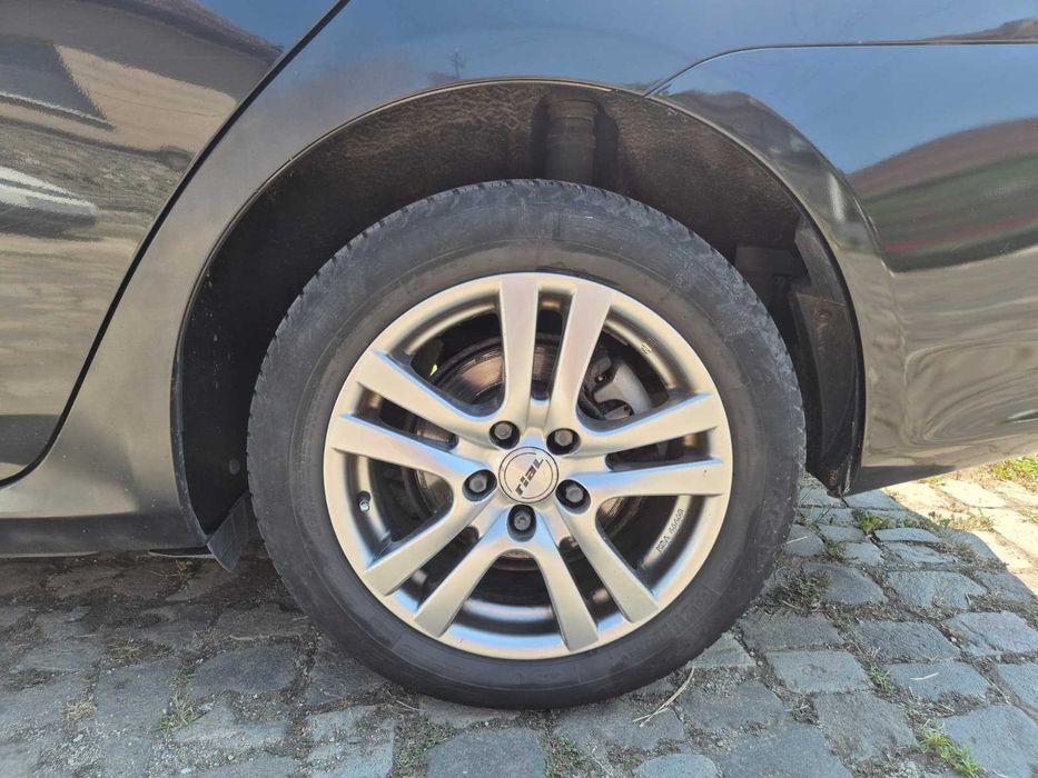 Vand Toyota Corolla, diesel 2 l, an 2007