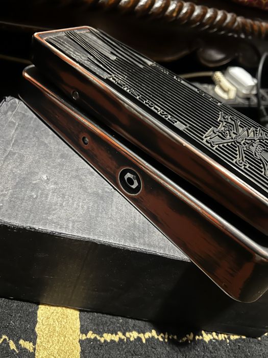 Pedala Wah - CryBaby Slash Signature Edition