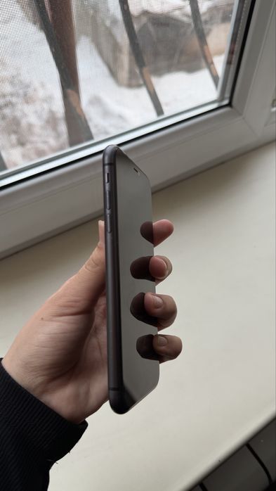 Продам Айфон 11 , 128 гб