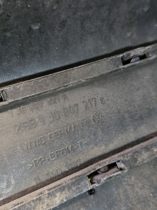 Bara fata Volkswagen Golf 4