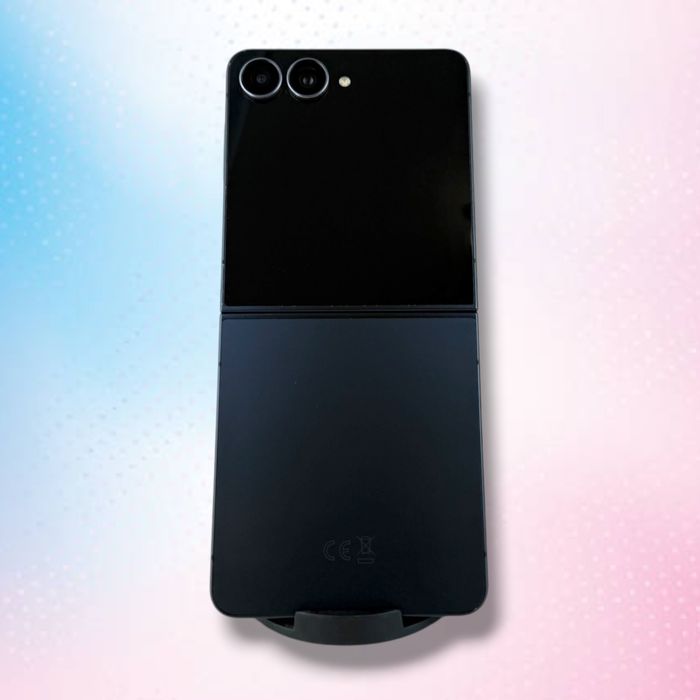 Samsung Galaxy Z Flip 7 5G 256GB 12RAM Jet Black Перфектен! Гаранция!