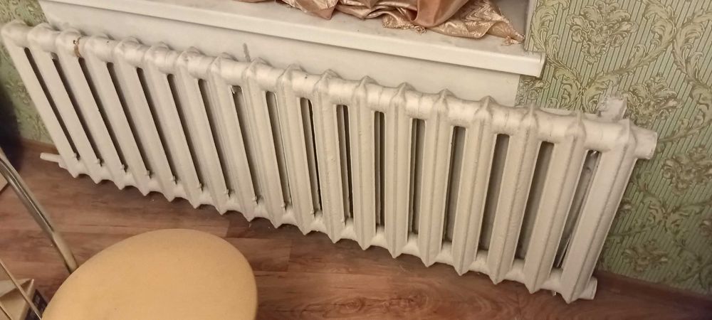Продам чугунную батарею отопления, 18 секций