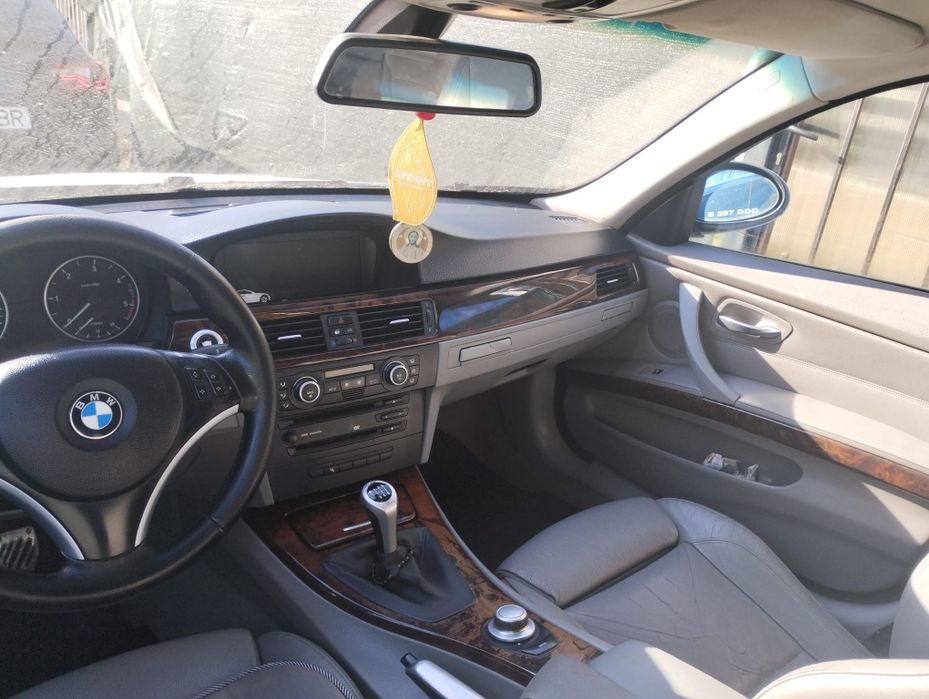 Vând BMW 320  an 2006