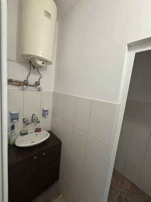 Дава се под наем Магазин в Бургас, Възраждане - 32 кв.м за 392.7 € - Снимка #3