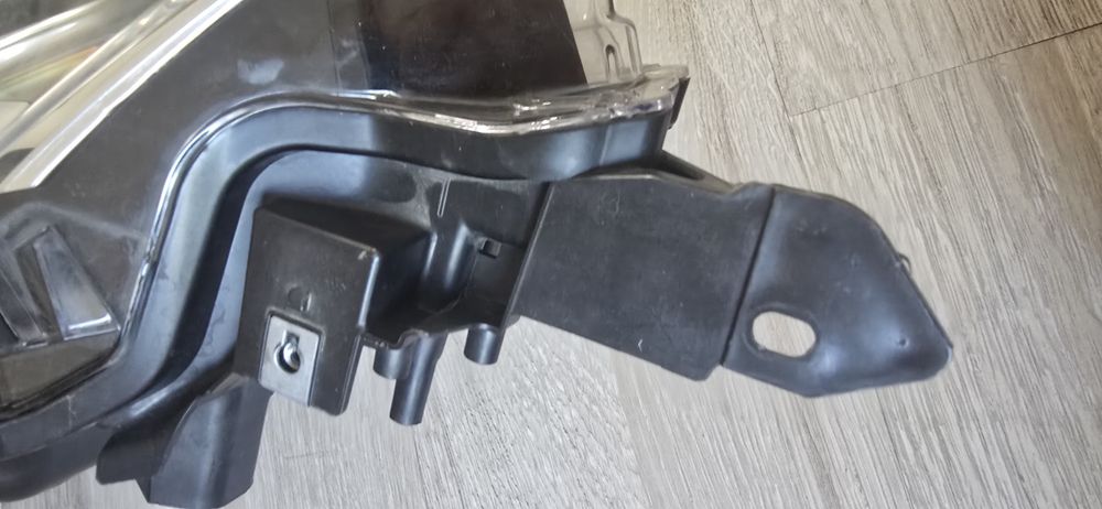 Far full led partea stanga toyota c-hr