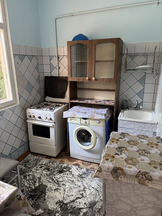 Сдам 2 х ком на Чиланзаре 10 Фархадский Авто Запчастм Срочно !
