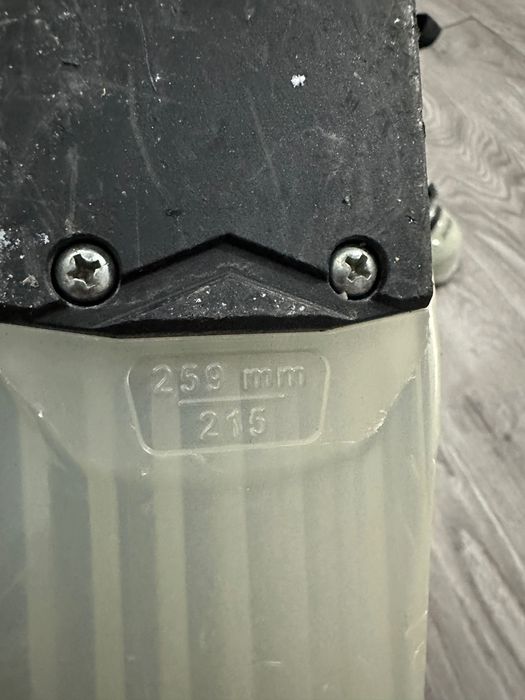 Горнолыжные ботинки детские Dalbello (почти новые) на 7-9 лет 32 р-р