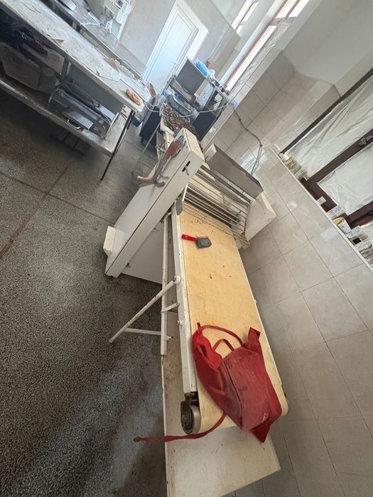 Ламинатор за бутер тесто дължина 4,20м