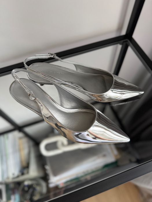 Pantofi stiletto