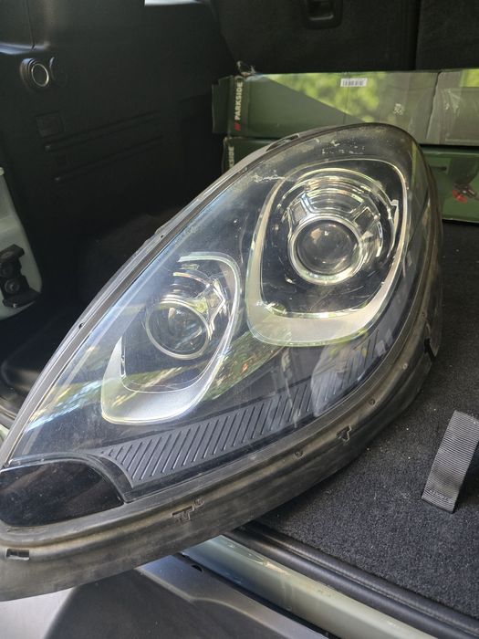 Far stanga Porsche Macan 95B bixenon 2014 pana 2018