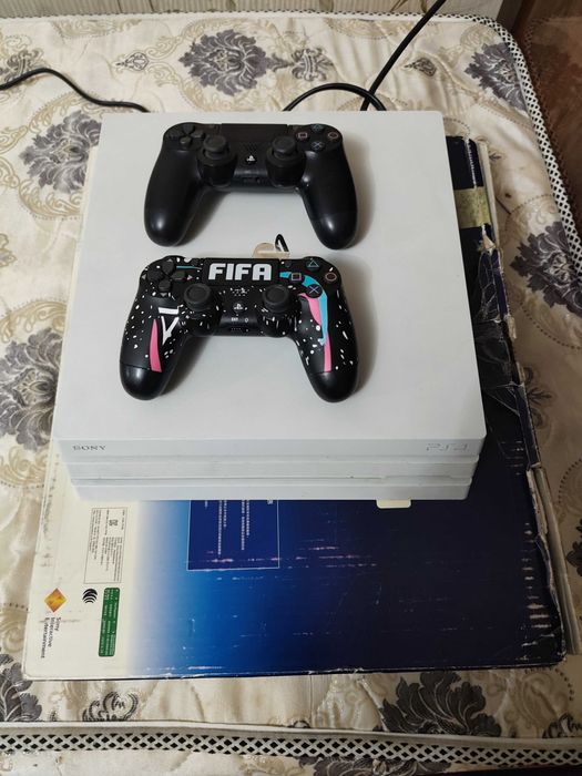 Playstation 4 pro 1tb Ps4 pro 2ta joystik