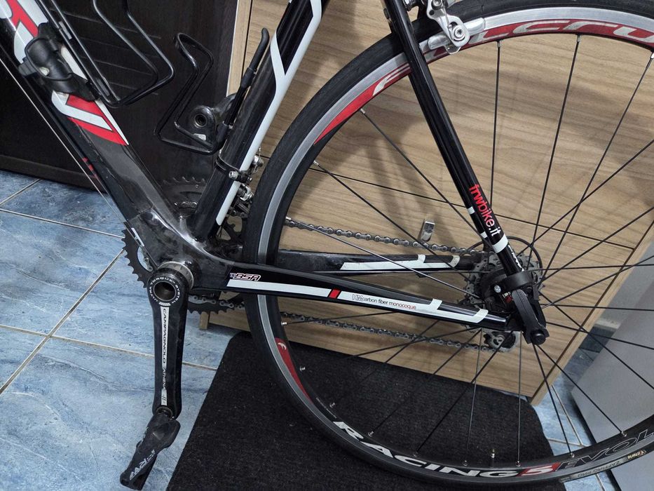 bicicleta cursiera carbon frw