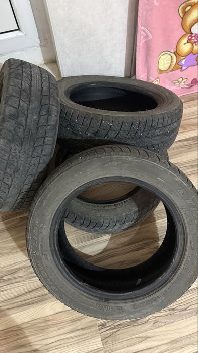 Зимние шины 185/60 R15