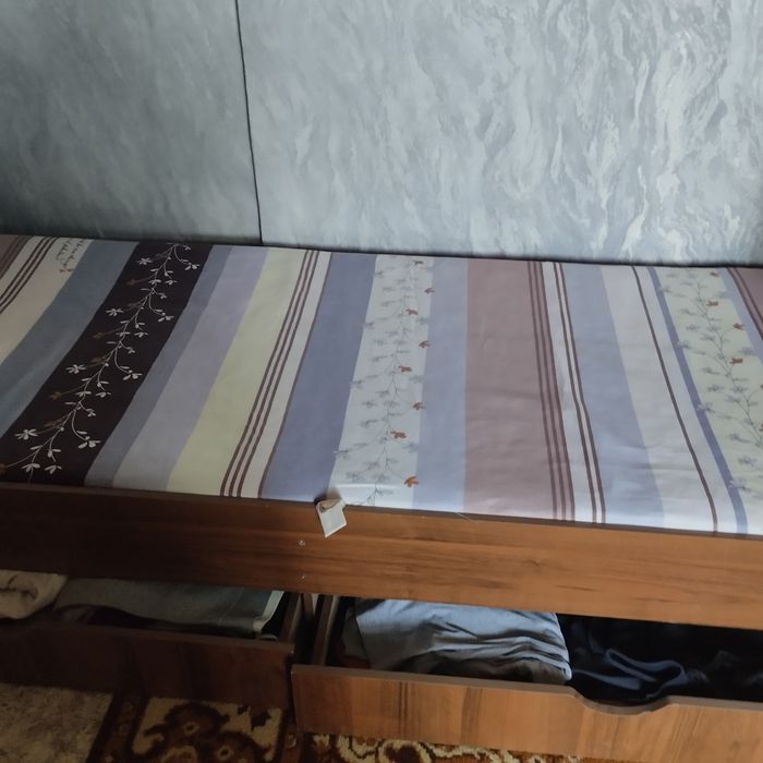 Продам кровать..