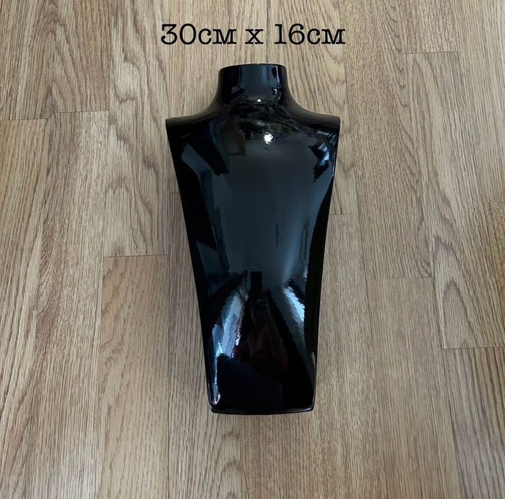 Стойки бижута, комплект за колие и гривна  черен гланц