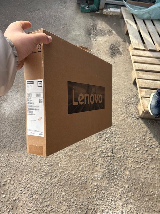 Lenevo noutbook sotiladi