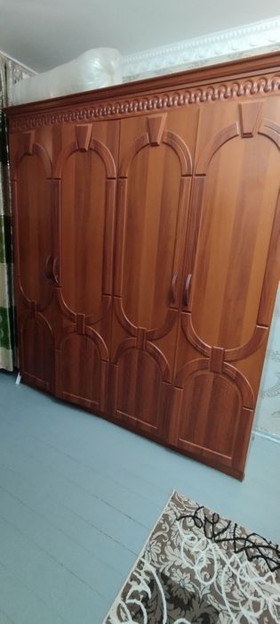 Продаётся шкаф для одежды и трюмо в хорошем качестве