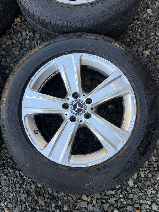 Jante Mercedes cu anvelope de iarna 235/60/18  8J ET 38