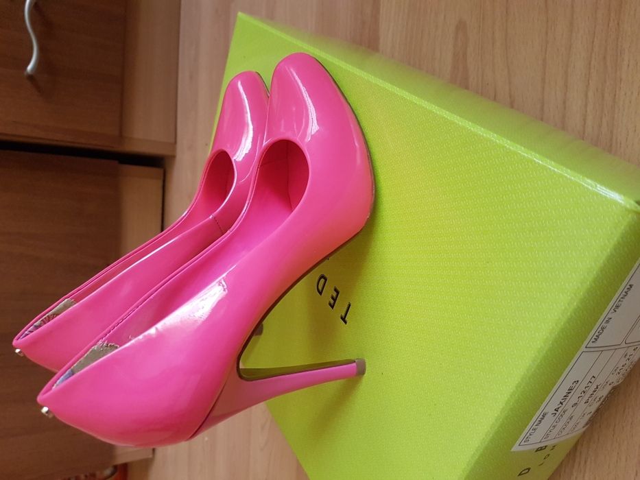 Високи обувки Ted Baker