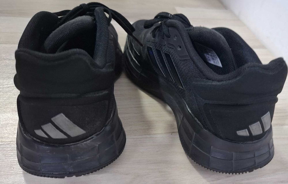 Маратонки Adidas 38 номер