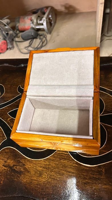 Шкатулка для украшений