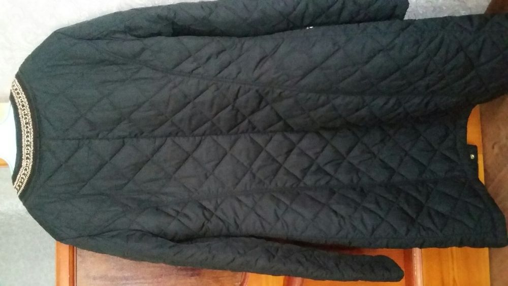 Продам пальто демисезонное