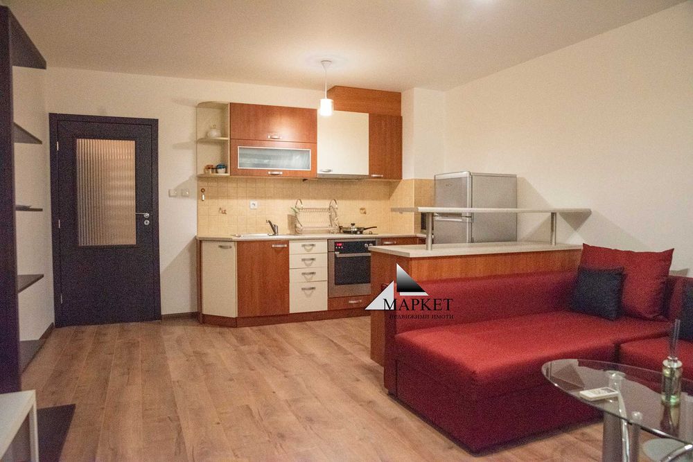 Продава се Двустаен апартамент в Пловдив, Младежки Хълм - 80 кв.м за 1988 €/кв.м - Снимка #2