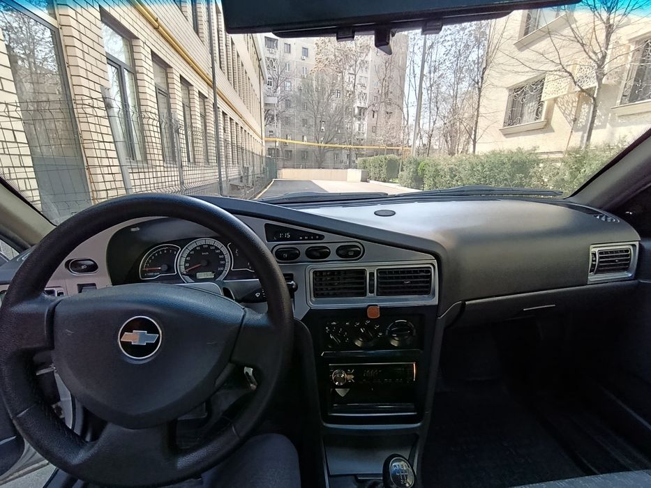 Нексия 2 Донс 1.6 сотилади супер кондиционер