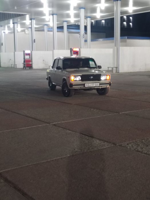 Jiguli Vaz 2105 sotiladi srochno