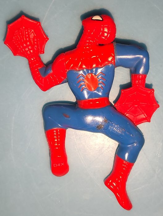 Игрушки фигурки фирменные киногероев, Человек паук. Машинки, грузовик